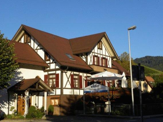 Hotel Restaurant Adler Buehlertal Buitenkant foto